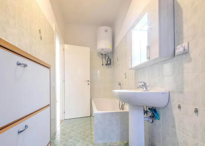 Stunning In With Wifi Apartment *