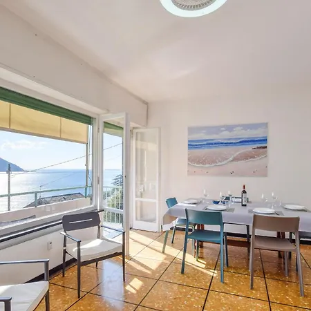 Apartamento Amazing In With Wifi Recco